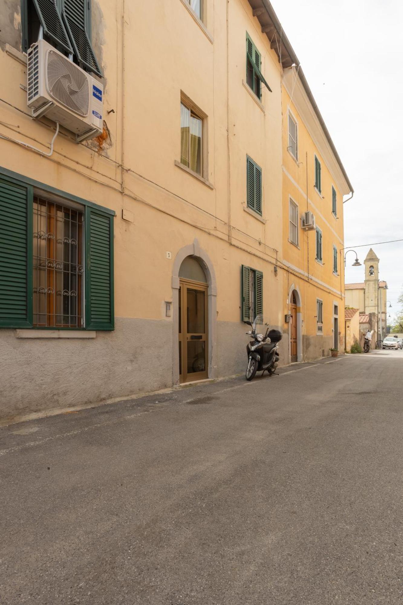 L'Originario Salviano Family Apartment Livorno Ngoại thất bức ảnh